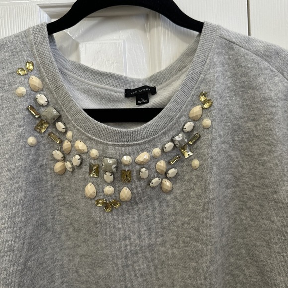 Ann Taylor Gray BEADED NECK CASUAL SWEATSHIRT LOUNGE COMFY SWEATER SIZE: L - Picture 3 of 5